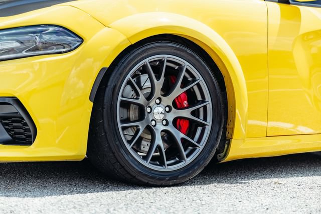Used 2018 Dodge Charger SRT w/ Technology Group RWD image 41