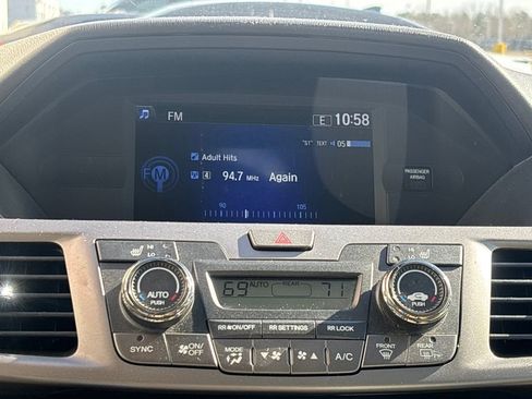 Used 2016 Honda Odyssey EX-L image 12