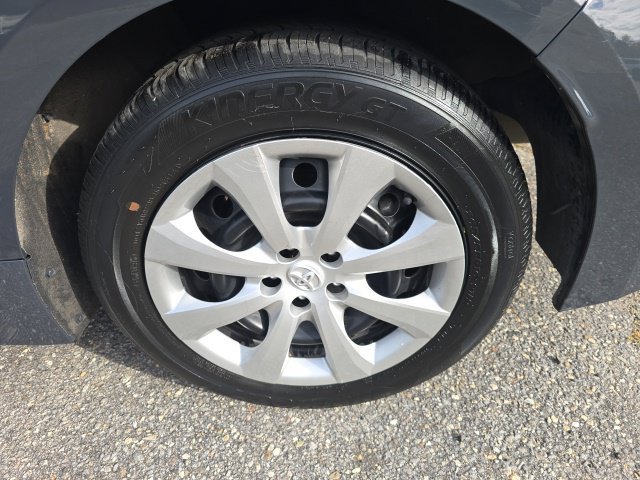 Used 2024 Toyota Corolla LE FWD image 11