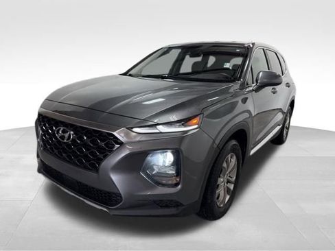 Used 2019 Hyundai Santa Fe SE image 2