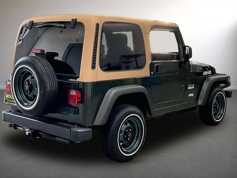 Used 2005 Jeep Wrangler X w/ Willys Edition Group AWD/4WD image 5