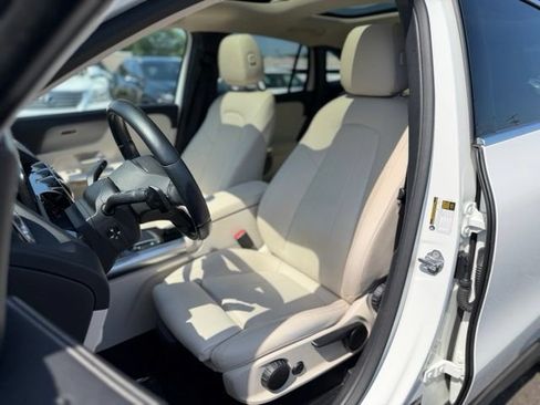 Used 2022 Mercedes-Benz GLA 250 4MATIC image 16