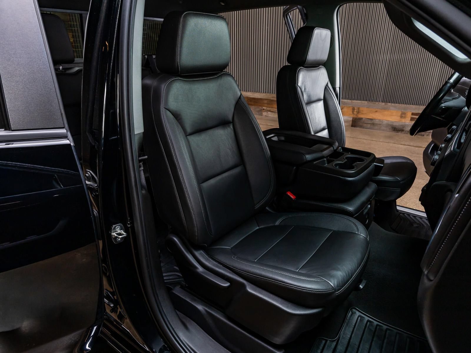 Used 2021 Chevrolet Silverado 2500 LT w/ All Star Edition AWD/4WD image 27