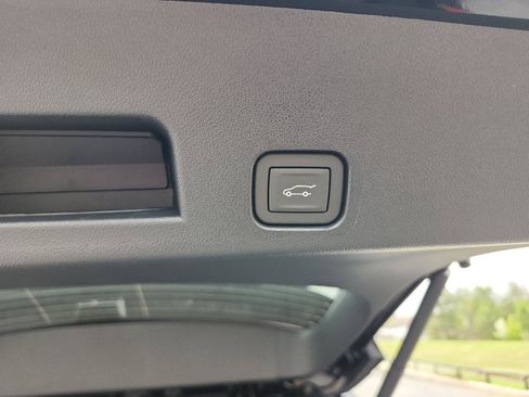 New 2026 GMC Acadia Elevation w/ Elevation Premium Package FWD image 8