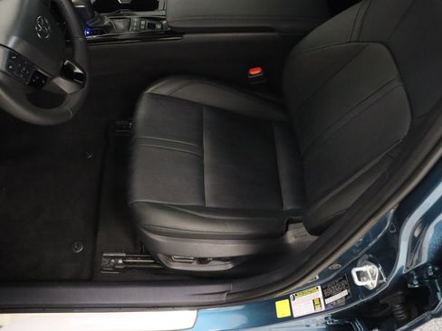 Certified 2025 Toyota Camry XSE FWD image 15
