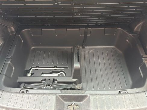 Used 2014 Nissan Juke S image 20