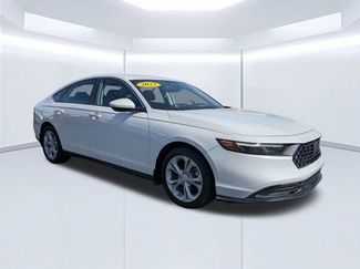 Used 2023 Honda Accord LX video 1