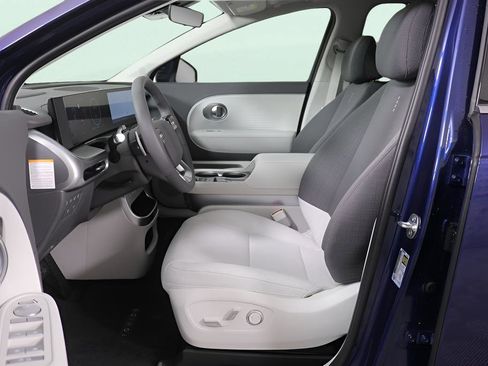 New 2026 Hyundai Ioniq 9 S RWD image 32