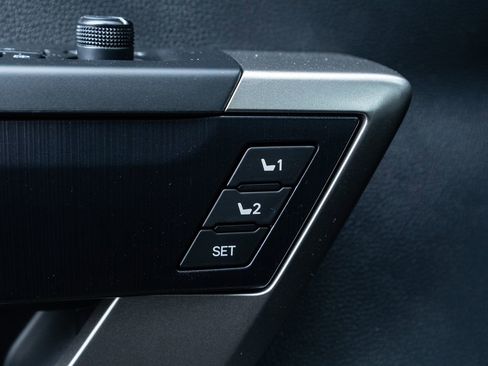 New 2026 Toyota Tundra Platinum w/ TRD Off-Road Package image 19