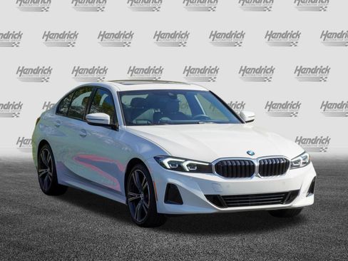 Used 2023 BMW 330i Sedan w/ Premium Package RWD image 2