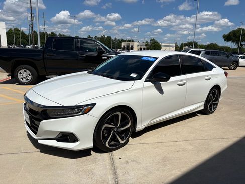 Certified 2021 Honda Accord Sport image 4