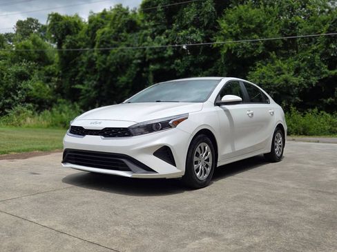 Used 2022 Kia Forte Sedan FWD image 1