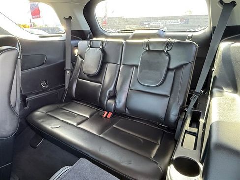 Certified 2022 Ford Explorer XLT w/ Equipment Group 202A image 10