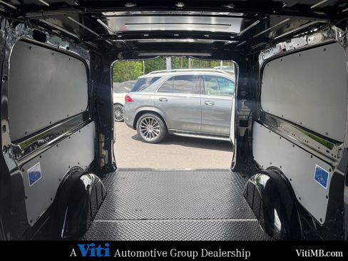 Used 2022 Mercedes-Benz Metris image 23
