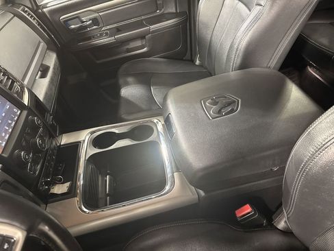 Used 2018 RAM 2500 Laramie w/ Sport Appearance Group image 29