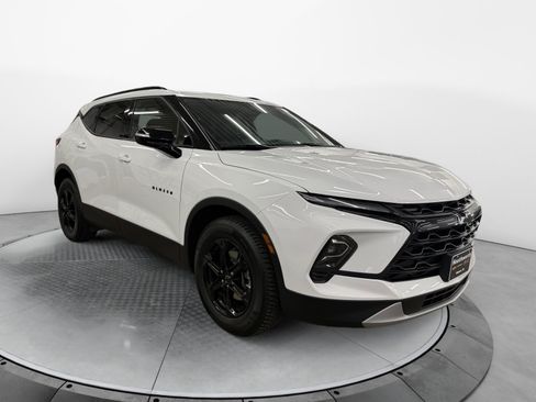 Used 2023 Chevrolet Blazer LT w/ Midnight/Sport Edition AWD/4WD image 4