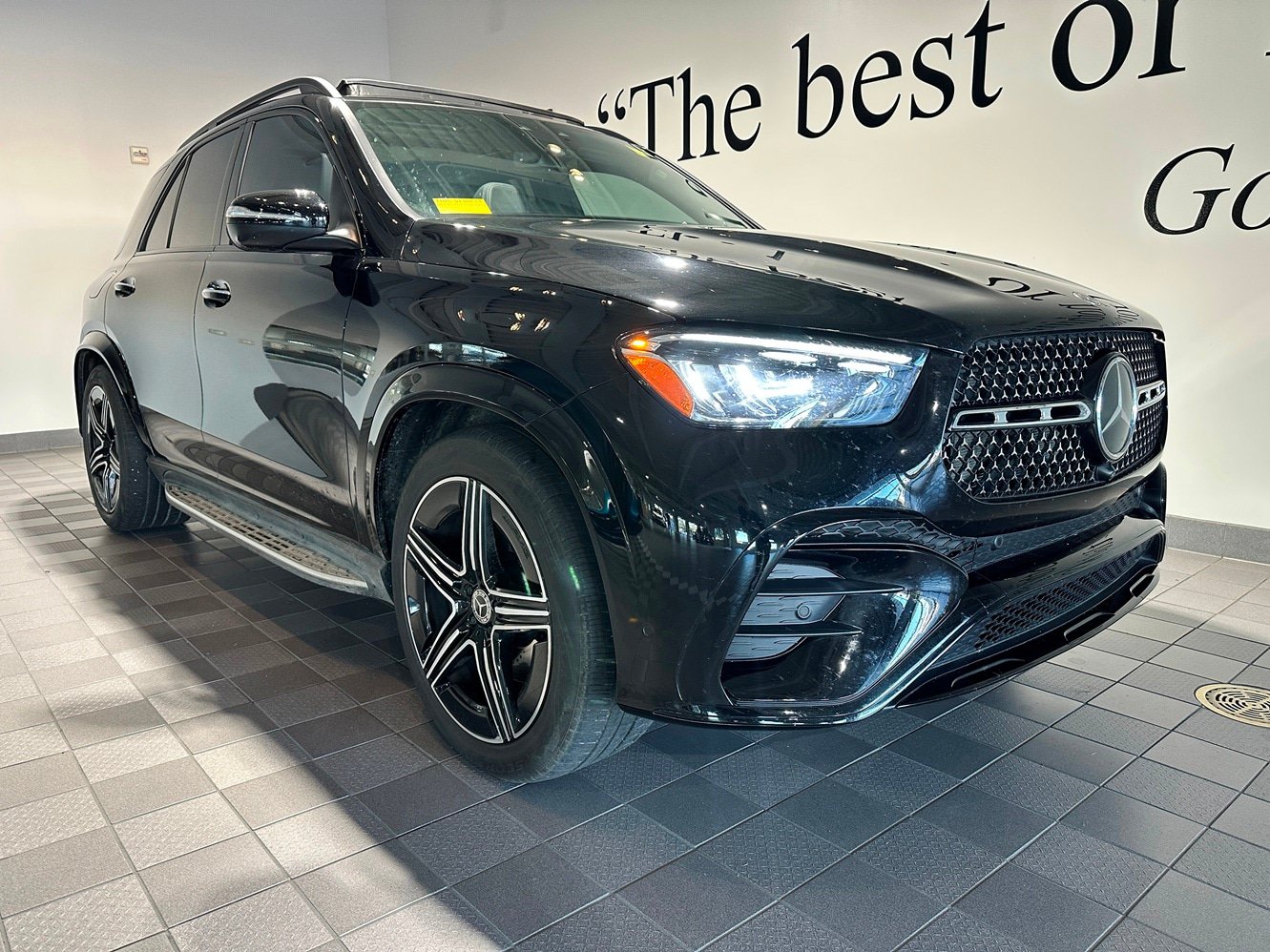Used 2024 Mercedes-Benz GLE 450 4MATIC image 1