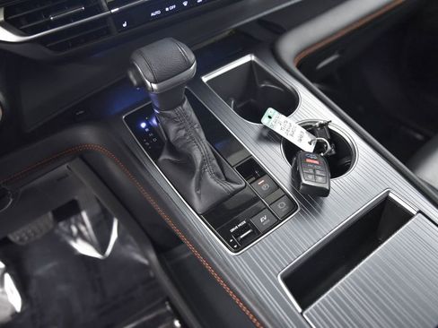 Used 2021 Toyota Sienna XSE w/ XSE Plus Package image 25