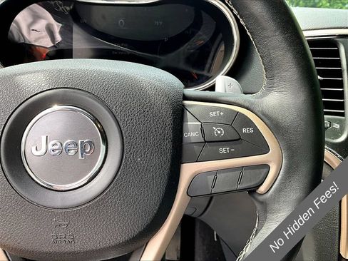 Used 2017 Jeep Grand Cherokee Limited AWD/4WD image 17