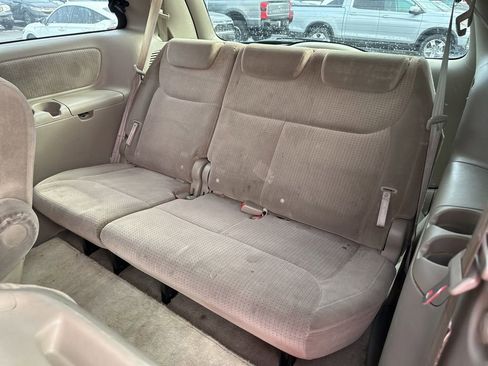 Used 2009 Toyota Sienna LE image 13