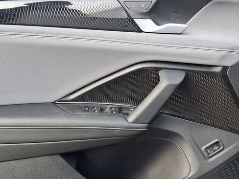 New 2026 Volkswagen Tiguan SE image 8