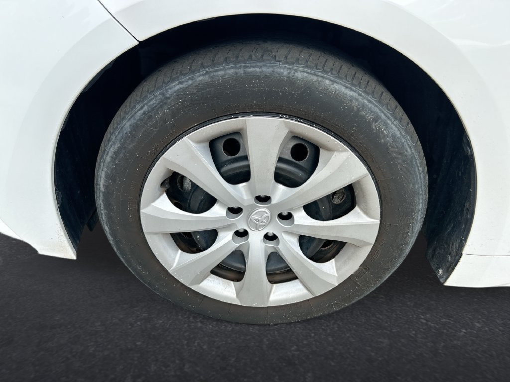 Used 2024 Toyota Corolla LE FWD image 10