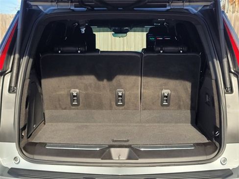 Used 2024 Cadillac Escalade Sport Platinum image 8