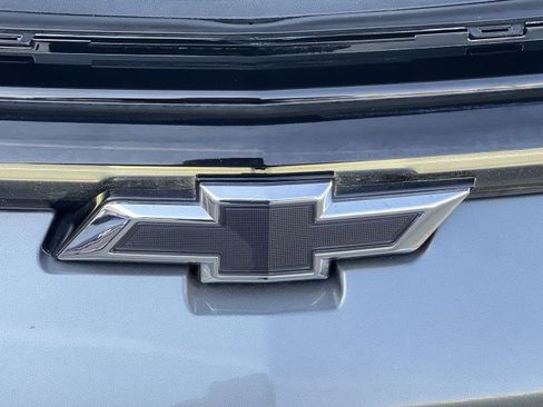 Used 2024 Chevrolet Equinox EV RS image 30