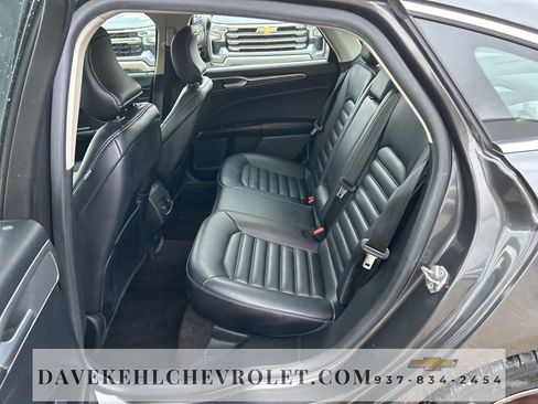 Used 2019 Ford Fusion SEL image 31