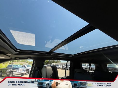 New 2026 GMC Yukon XL AT4 image 35