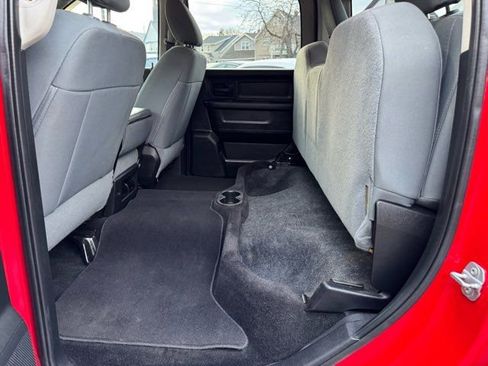 Used 2015 RAM 1500 Express image 18