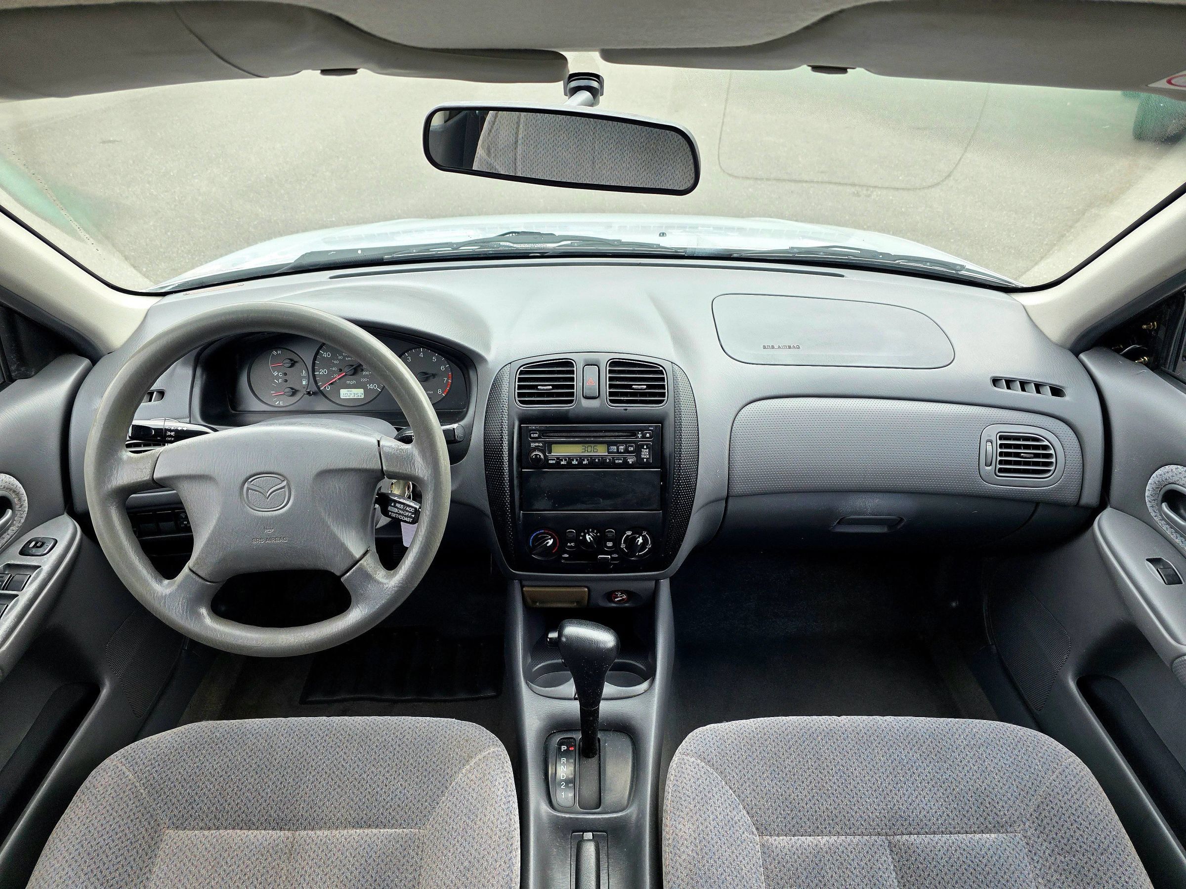 Used 1999 MAZDA Protege FWD image 15