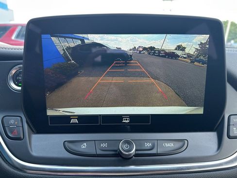 Used 2025 Chevrolet Blazer LT image 21