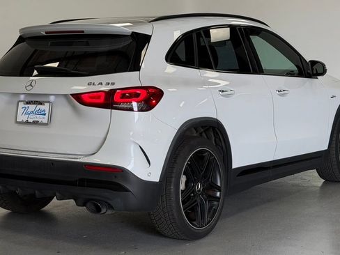 Used 2022 Mercedes-Benz GLA 35 AMG 4MATIC image 3