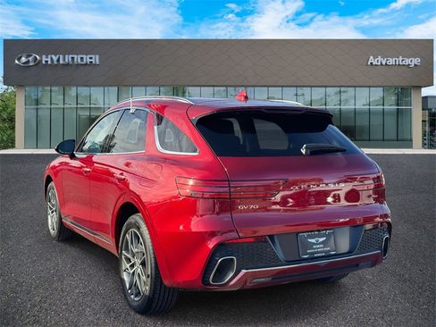 Certified 2023 Genesis GV70 2.5T w/ Select Package image 7