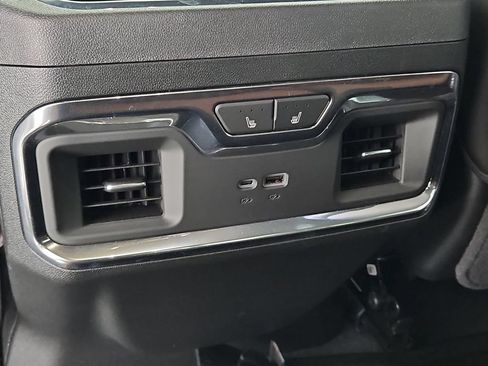 Certified 2025 GMC Sierra 2500 Denali Ultimate w/ Max Trailering Package AWD/4WD image 28