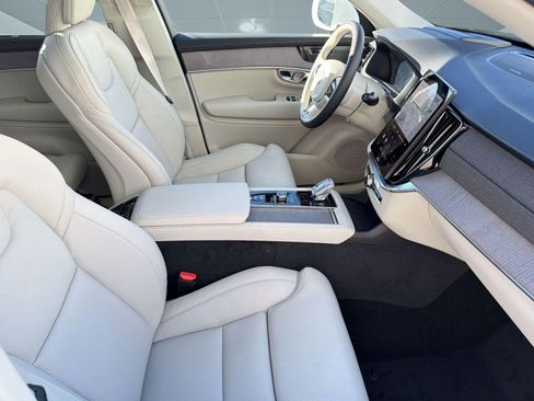 New 2026 Volvo XC90 B6 Ultra w/ Protection Package AWD/4WD image 30