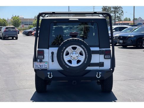 Used 2016 Jeep Wrangler Unlimited Sport AWD/4WD image 5