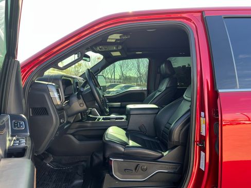 Used 2024 Ford F250 Platinum image 23
