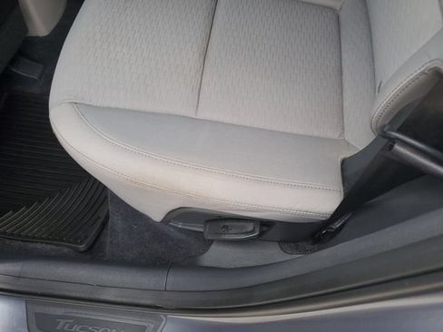 Used 2019 Hyundai Tucson SE FWD image 14
