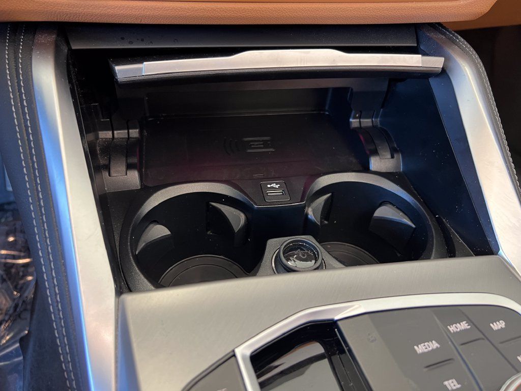 Used 2025 BMW M440i Convertible RWD image 30