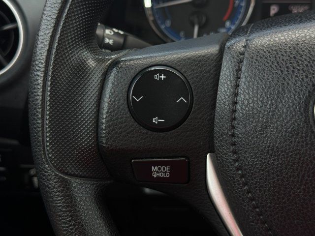 Used 2017 Toyota Corolla LE FWD image 23