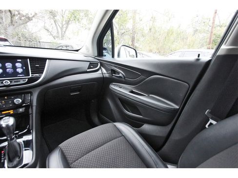 Used 2019 Buick Encore Preferred image 9