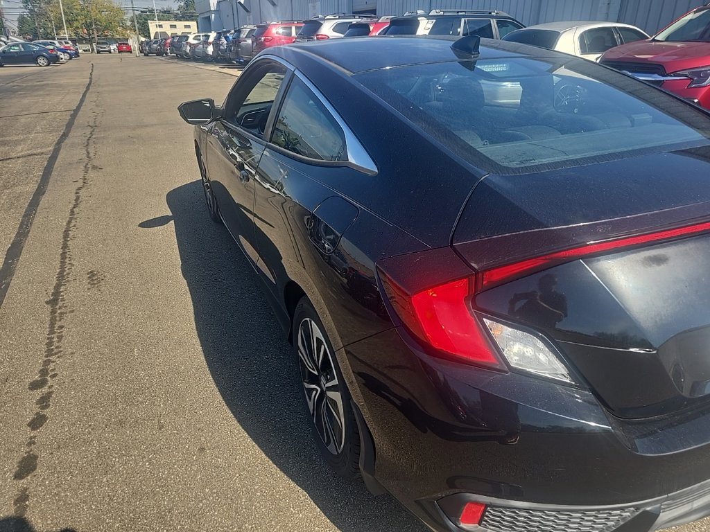 Used 2016 Honda Civic EX-T image 4