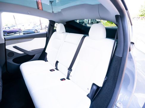 Used 2026 Tesla Model Y Long Range AWD/4WD image 44