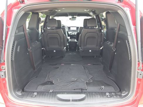 Used 2026 Chrysler Pacifica Select AWD/4WD image 14