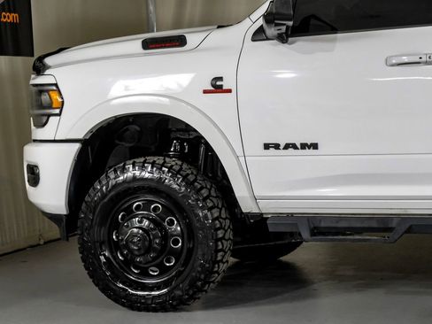 Used 2022 RAM 3500 Laramie w/ Night Edition image 12