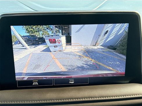 Used 2021 Chevrolet Suburban LT image 15