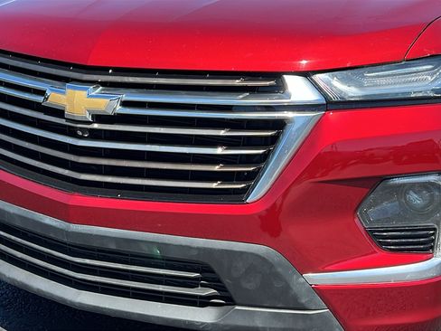 Used 2023 Chevrolet Traverse High Country w/ LPO, Floor Liner Package AWD/4WD image 9