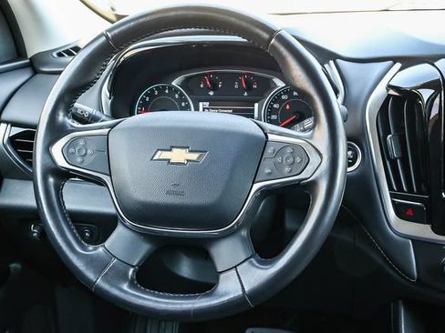 Used 2019 Chevrolet Traverse LT FWD image 16